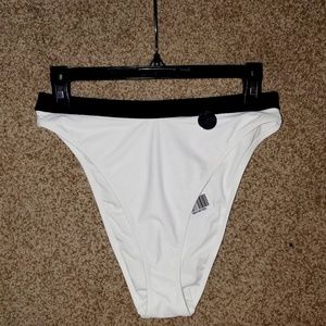 Bought and doesn't fit cant return